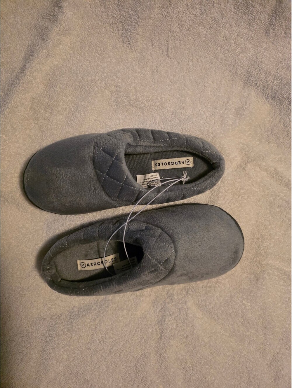 Aerosoles Women’s Gray Faux Fur Slippers Size Small S Cozy Slip On